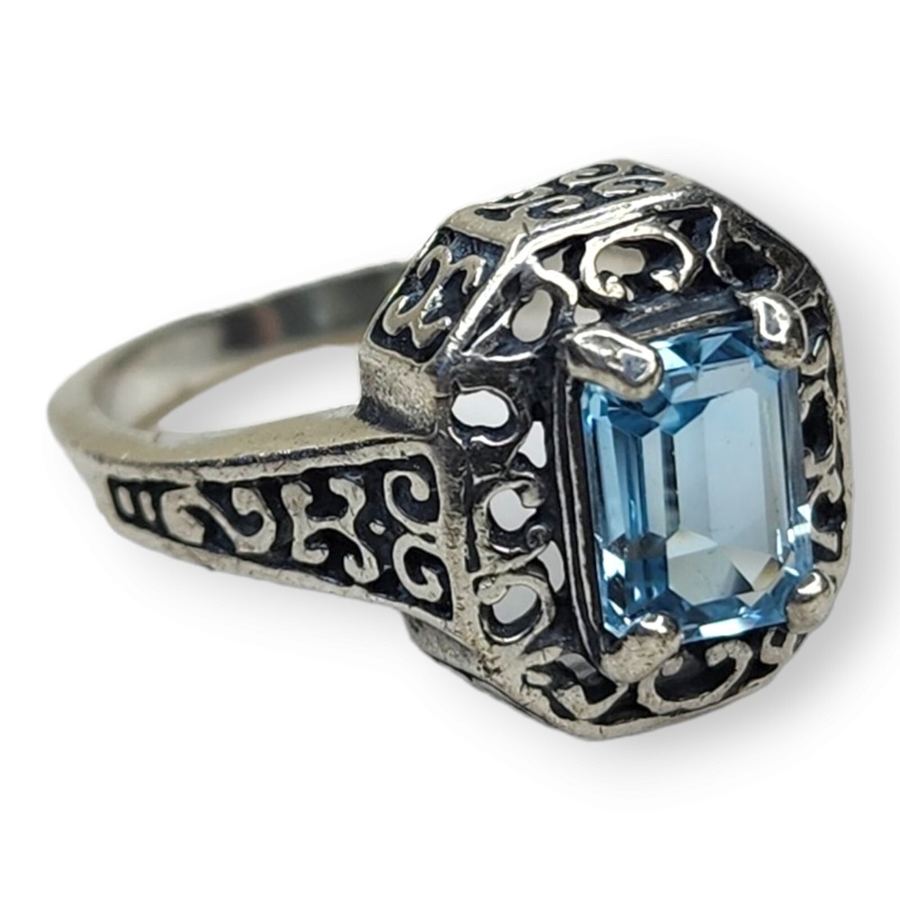 Vintage Cocktail Ring Sterling Silver 925‎ Size 7 Blue Topaz Filigree Filagree